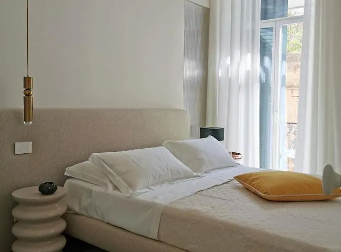 Coniger 4 In Centro * ليتشي